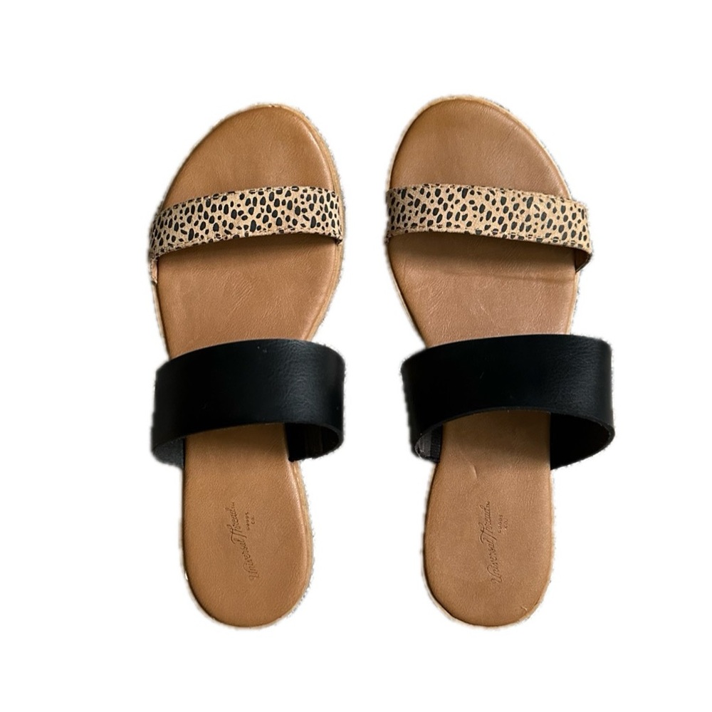 Universal Thread sandals
